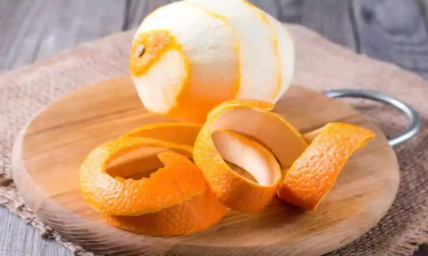 Health Benefits : ఆరెంజ్ తొక్కతో ఇలా చేస్తే.. ముడతలు మొటిమలు మాయం Health Benefits : ఆరెంజ్ తొక్కతో ఇలా చేస్తే.. ముడతలు మొటిమలు మాయం