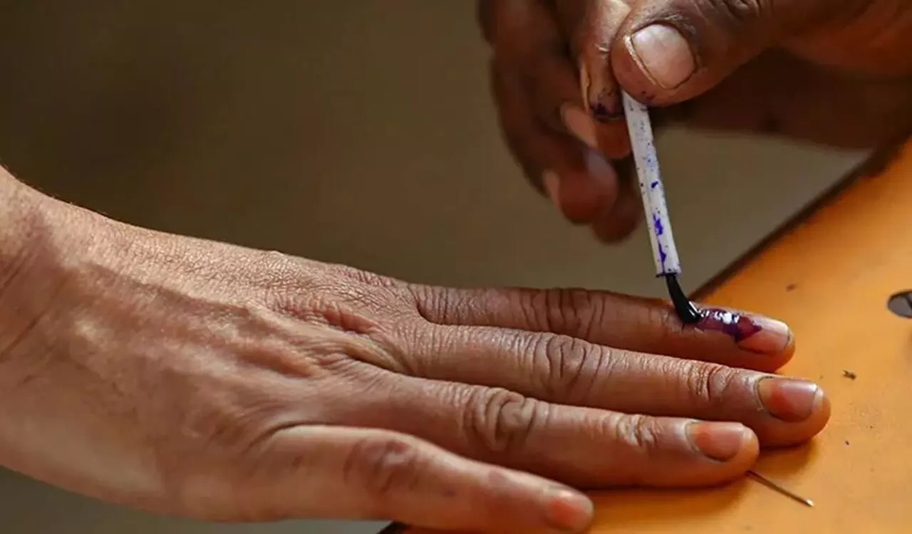 Jharkhand Election : నేడు జార్ఖండ్లో తొలి దశ పోలింగ్.. Jharkhand Election : నేడు జార్ఖండ్లో తొలి దశ పోలింగ్..