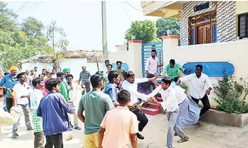 TG: కలెక్టర్ పై దాడి కేసు..19 మందికి భూమే లేదు