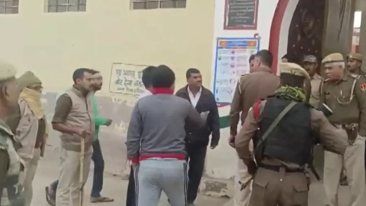 Rajasthan : ఆర్డీవోపై చేయిచేసుకున్న స్వతంత్ర అభ్యర్థి