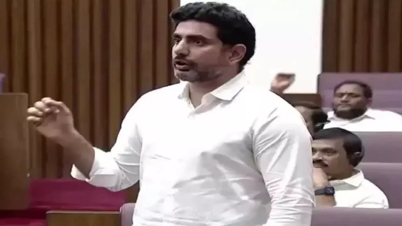 Minister Lokesh : మా అమ్మను అంటే ఊరుకోవాలా..మండలిలో ఊగిపోయిన మంత్రి లోకేశ్ Minister Lokesh : మా అమ్మను అంటే ఊరుకోవాలా..మండలిలో ఊగిపోయిన మంత్రి లోకేశ్