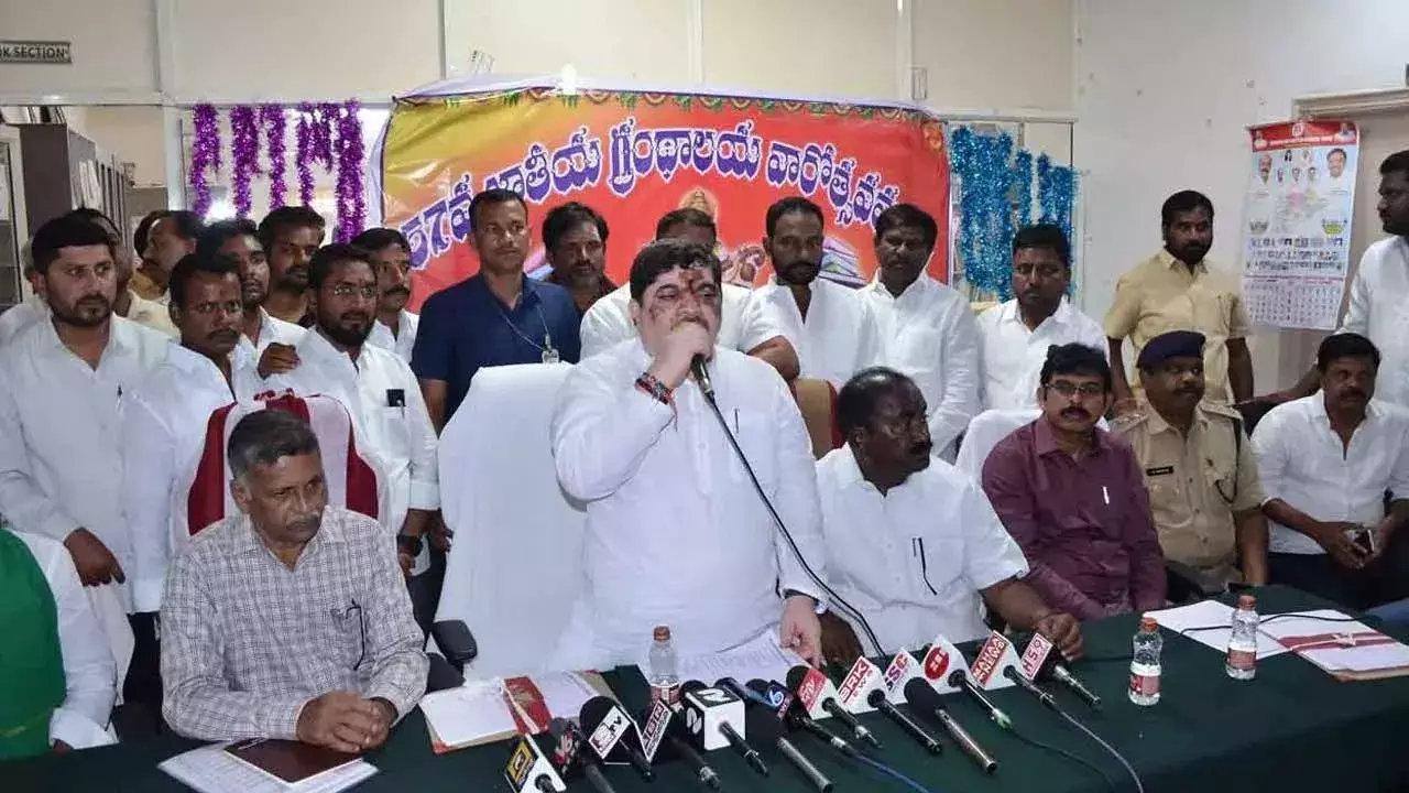 TG : తెలంగాణ ఎకానమీని గాడిలో పెడుతున్నాం : పొన్నం ప్రభాకర్ TG : తెలంగాణ ఎకానమీని గాడిలో పెడుతున్నాం : పొన్నం ప్రభాకర్