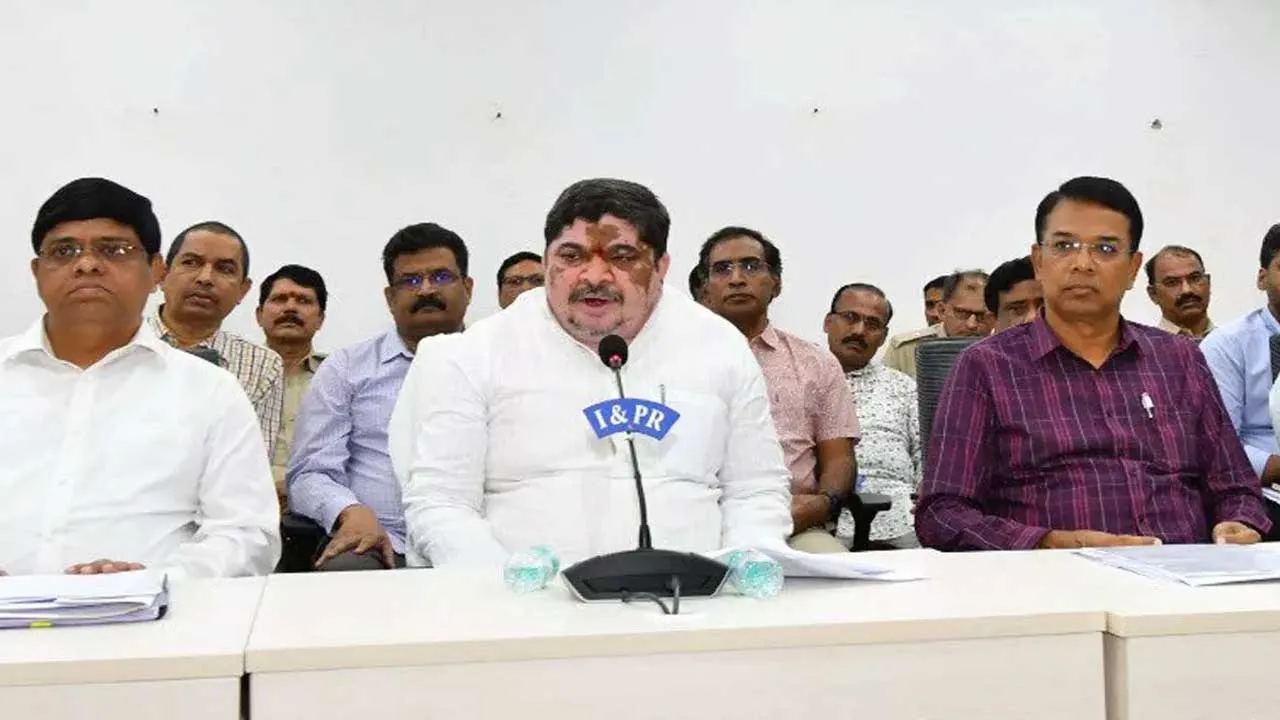 Minister Ponnam : ఎలక్ట్రిక్ వాహనాలపై మంత్రి పొన్నం గుడ్ న్యూస్ Minister Ponnam : ఎలక్ట్రిక్ వాహనాలపై మంత్రి పొన్నం గుడ్ న్యూస్
