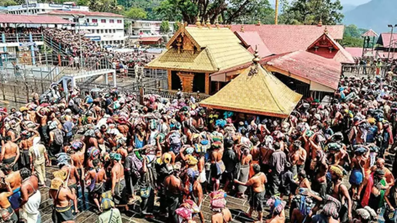 Sabarimala : శబరిమలకు పోటెత్తిన భక్తులు Sabarimala : శబరిమలకు పోటెత్తిన భక్తులు