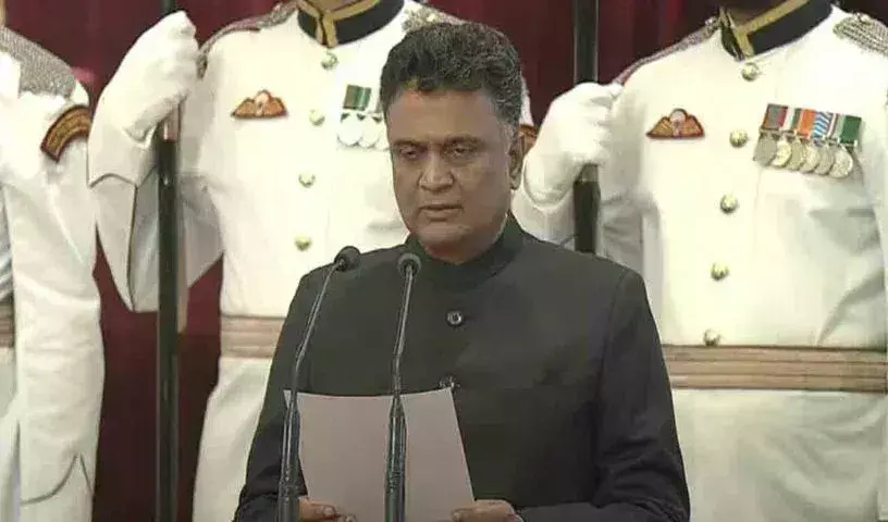 CAG:  కాగ్ నూతన అధిపతిగా సంజయ్ మూర్తి ప్రమాణ స్వీకారం CAG:  కాగ్ నూతన అధిపతిగా సంజయ్ మూర్తి ప్రమాణ స్వీకారం