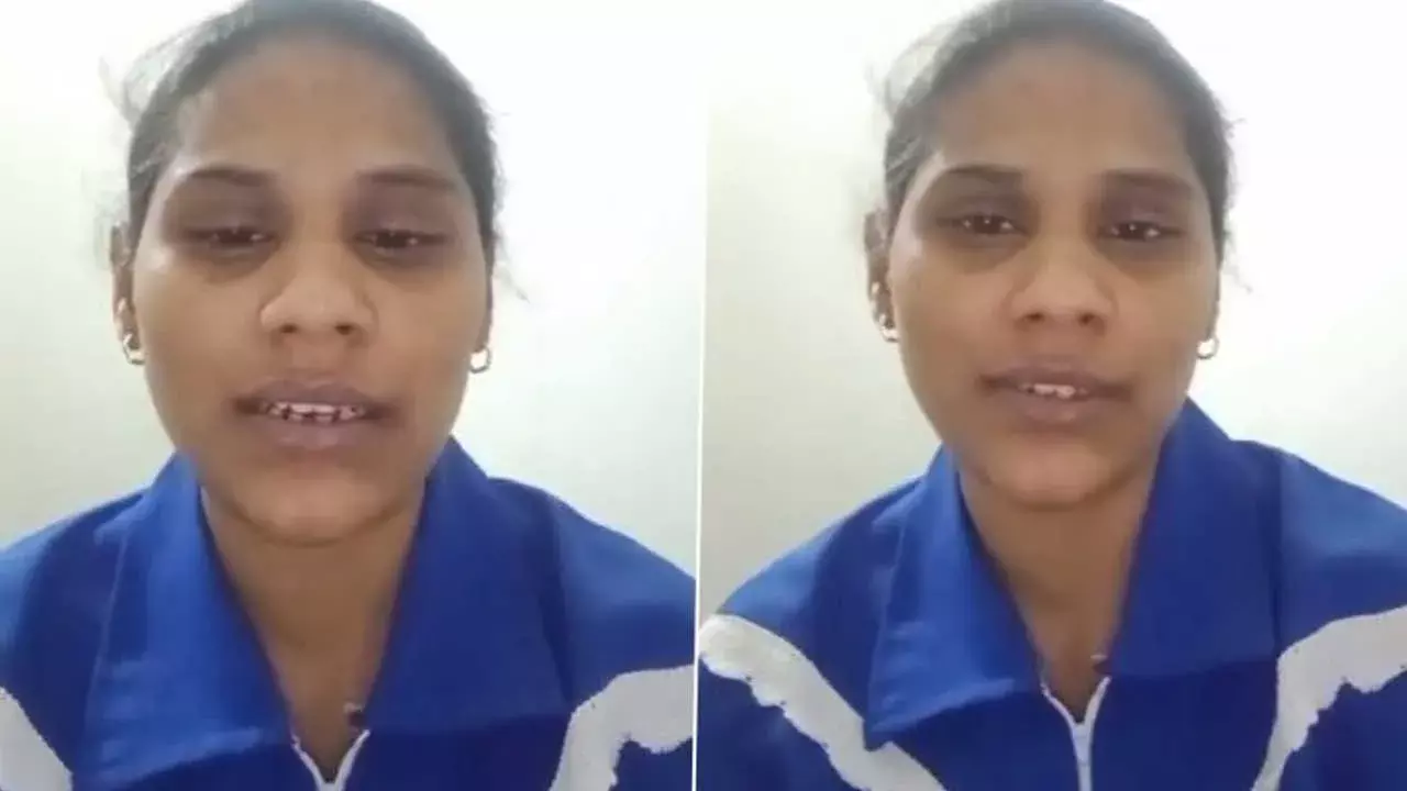 AP Woman : కువైట్ లో నన్ను కాపాడండి.. లోకేశ్ కు కాకినాడ మహిళ విన్నపం