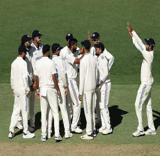 BGT: మెరిసిన బుమ్రా.. బెదిరిన కంగారులు