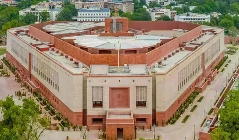 Parliament:  రేపట్నుంచే పార్లమెంట్ వింటర్ సెషన్ షురూ. Parliament:  రేపట్నుంచే పార్లమెంట్ వింటర్ సెషన్ షురూ.