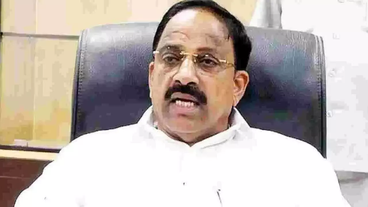 Minister Tummala : కొత్తగూడెంను మోడల్ జిల్లాగా మారుస్తం : మంత్రి తుమ్మల