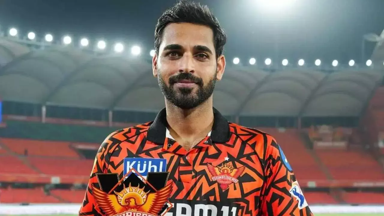 IPL 2025 Mega Auction : భువీకి రూ.10.75కోట్లు.. వేలం జరిగిందిలా! IPL 2025 Mega Auction : భువీకి రూ.10.75కోట్లు.. వేలం జరిగిందిలా!