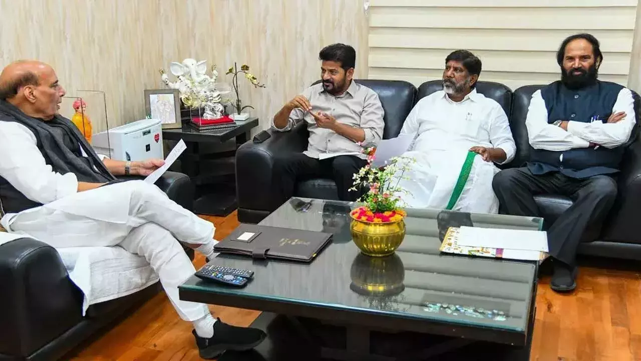 CM Revanth Reddy : కొత్త ఎయిర్పోర్టుల నిర్మాణం కోసం రేవంత్ మంతనాలు CM Revanth Reddy : కొత్త ఎయిర్పోర్టుల నిర్మాణం కోసం రేవంత్ మంతనాలు