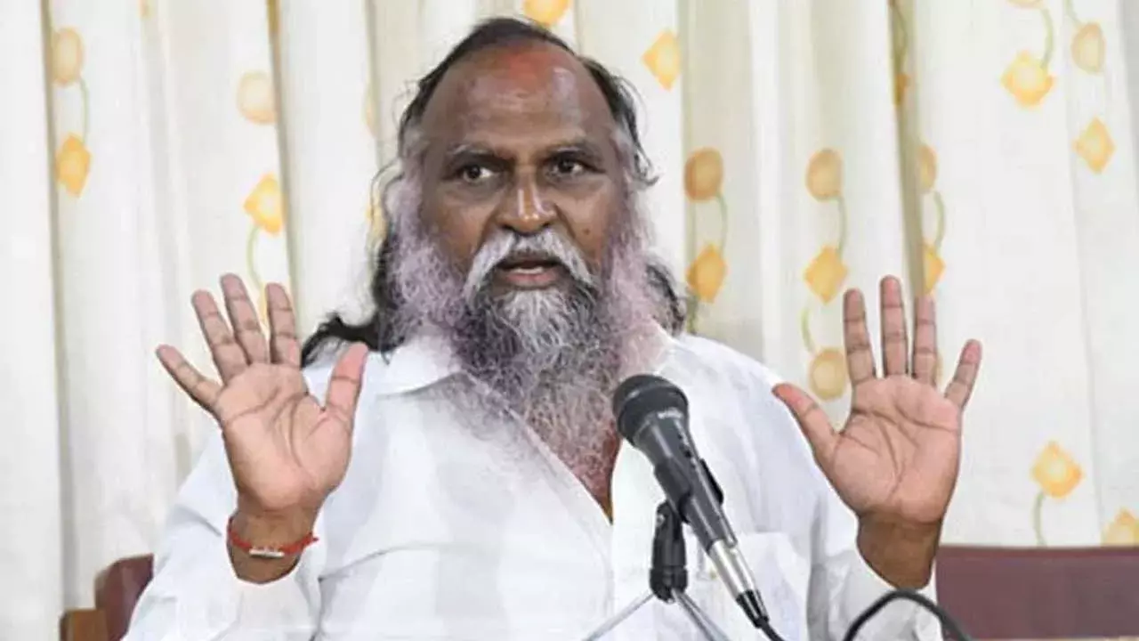 Jaggareddy : బావబామ్మర్దులు కోతల రాయుళ్లు .. జగ్గారెడ్డి సెటైర్లు Jaggareddy : బావబామ్మర్దులు కోతల రాయుళ్లు .. జగ్గారెడ్డి సెటైర్లు