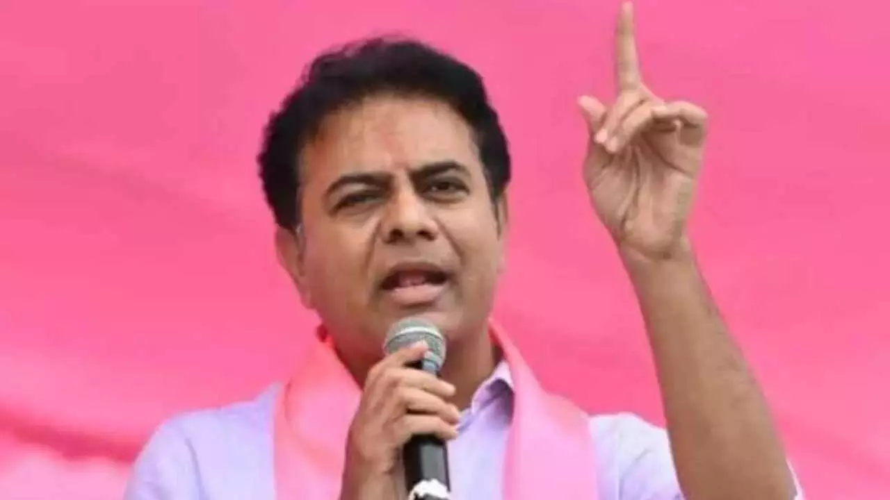 KTR : రేవంత్ కోసం కలిసికట్టుగానే పని చేస్తున్నారు : కేటీఆర్ KTR : రేవంత్ కోసం కలిసికట్టుగానే పని చేస్తున్నారు : కేటీఆర్
