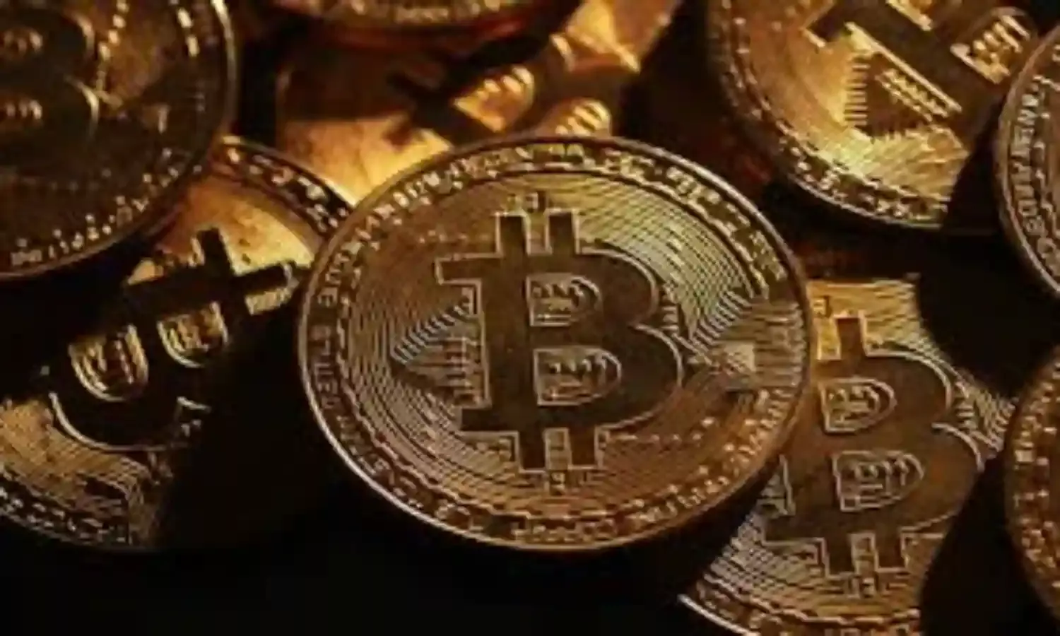 Bitcoin: చెత్తబుట్టలో హార్డ్డ్రైవ్.. అందులో 5,900 కోట్లు విలువైన బిట్కాయిన్లు Bitcoin: చెత్తబుట్టలో హార్డ్డ్రైవ్.. అందులో 5,900 కోట్లు విలువైన బిట్కాయిన్లు
