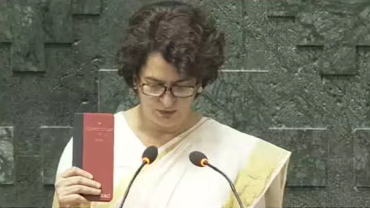 Priyanka Gandhi : నేడు ఎంపీగా ప్రియాంక ప్రమాణస్వీకారం Priyanka Gandhi : నేడు ఎంపీగా ప్రియాంక ప్రమాణస్వీకారం