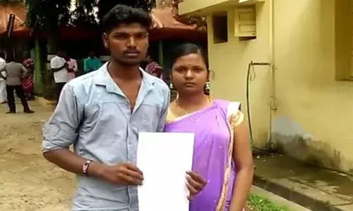 TG : పోలీసులను ఆశ్రయించిన ప్రేమ జంట