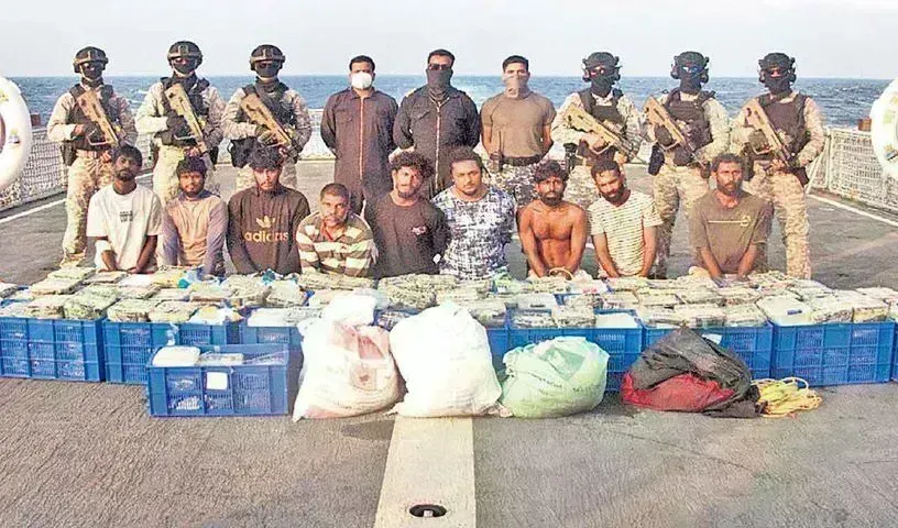 Drugs: అరేబియా సముద్రంలో 500 కిలోల డ్రగ్స్ సీజ్ Drugs: అరేబియా సముద్రంలో 500 కిలోల డ్రగ్స్ సీజ్