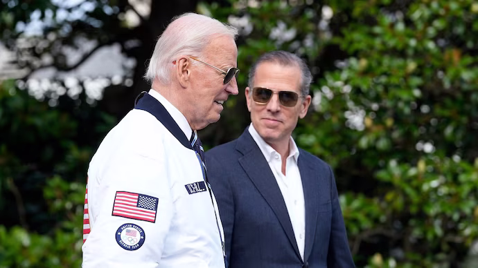 Joe Biden Son: కుమారుడికి క్షమాభిక్ష పెట్టిన అధ్యక్షుడు జో బైడెన్. Joe Biden Son: కుమారుడికి క్షమాభిక్ష పెట్టిన అధ్యక్షుడు జో బైడెన్.