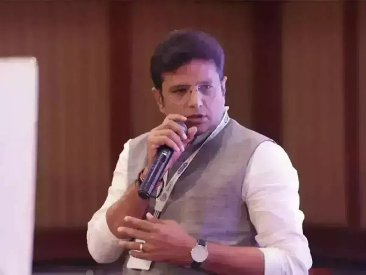 Job Notification: ఈ నెలలో రెండు లక్షల ఉద్యోగాలకు నోటిఫికేషన్  : మంత్రి శ్రీధర్ బాబు