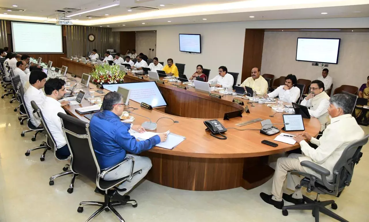 AP Cabinet Meeting:   చంద్రబాబు అధ్యక్షతన కొనసాగుతున్న కేబినెట్ భేేటీ AP Cabinet Meeting:   చంద్రబాబు అధ్యక్షతన కొనసాగుతున్న కేబినెట్ భేేటీ
