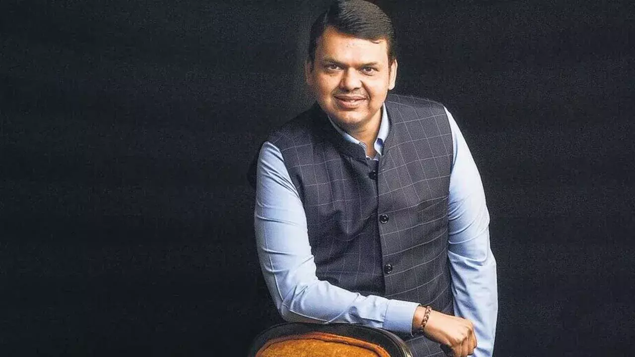 Maharashtra CM : మహారాష్ట్ర 21వ సీఎం ఫడ్నవీస్.. నేటి సాయంత్రం ప్రమాణ స్వీకారం Maharashtra CM : మహారాష్ట్ర 21వ సీఎం ఫడ్నవీస్.. నేటి సాయంత్రం ప్రమాణ స్వీకారం