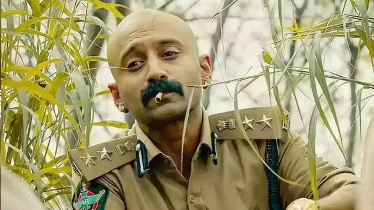 Fahadh Faasil : పుష్ప 2 లో ఫహాద్ ఫాజిల్ వాయిస్ పై రచ్చ Fahadh Faasil : పుష్ప 2 లో ఫహాద్ ఫాజిల్ వాయిస్ పై రచ్చ