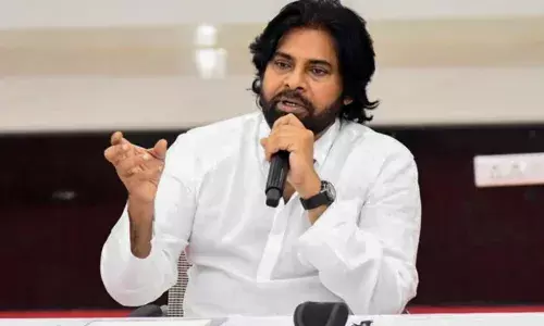 Pawan Kalyan :  మాలో హీరోలను చూడొద్దు - పవన్ కళ్యాణ్ Pawan Kalyan :  మాలో హీరోలను చూడొద్దు - పవన్ కళ్యాణ్