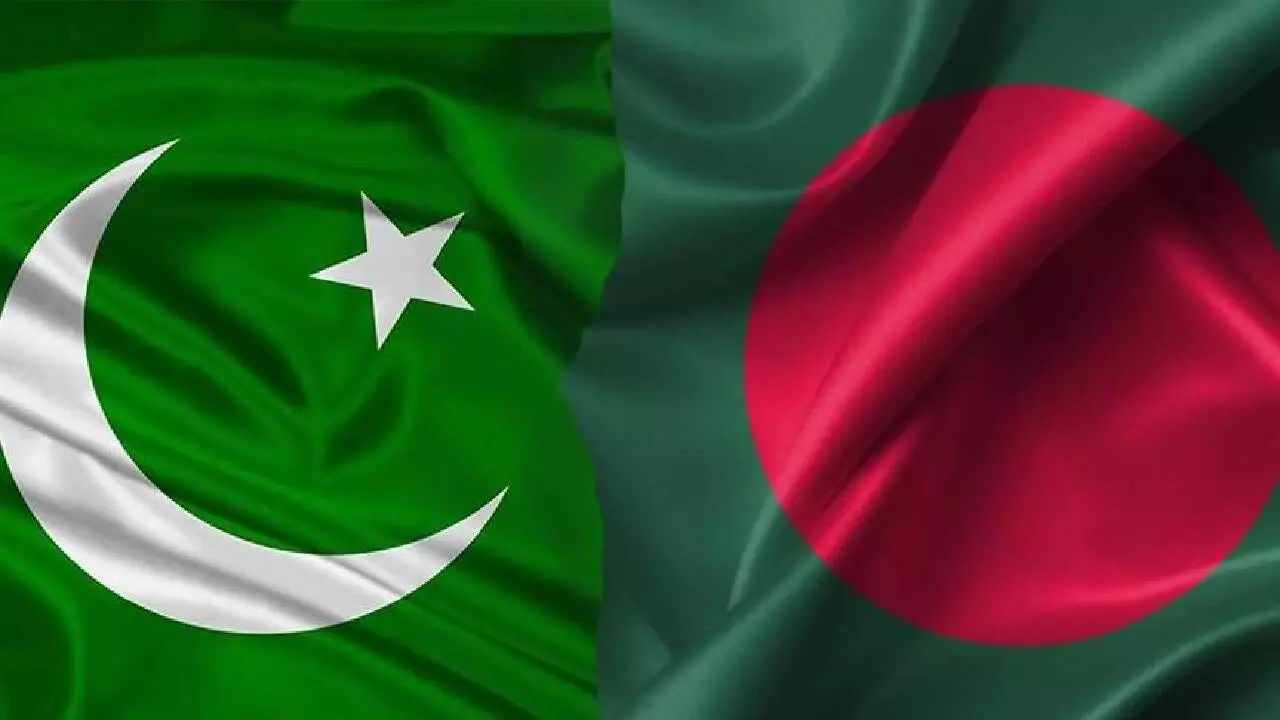 Bangladesh: పాకిస్తాన్తో బంగ్లాదేశ్ దోస్తీ .. వీసా నిబంధనల సడలింపు ఇంకా ఎన్నెన్నో Bangladesh: పాకిస్తాన్తో బంగ్లాదేశ్ దోస్తీ .. వీసా నిబంధనల సడలింపు ఇంకా ఎన్నెన్నో