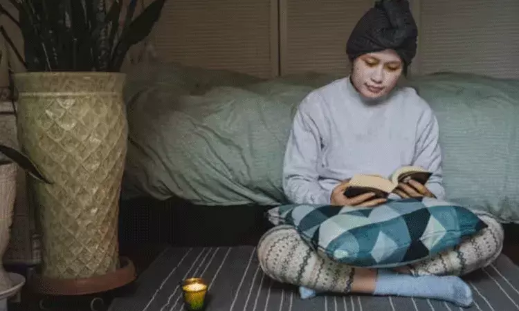 మొబైల్ కి దూరంగా 8 గంటలు గడిపి లక్ష రూపాయలు గెలుచుకున్న చైనా మహిళ