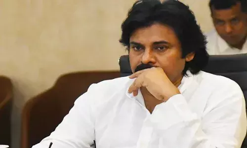 AP Deputy CM : పవన్ ను చంపేస్తాం.. బెదిరింపు కాల్స్తో పోలీసులు అలర్ట్ AP Deputy CM : పవన్ ను చంపేస్తాం.. బెదిరింపు కాల్స్తో పోలీసులు అలర్ట్