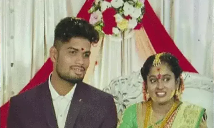 AP Crime: రూ.2వేల కోసం లోన్ యాప్ ఏజెంట్ ఘాతుకం..  భార్య ఫోటో మార్ఫింగ్ చేయడంతో వ్యక్తి మృతి AP Crime: రూ.2వేల కోసం లోన్ యాప్ ఏజెంట్ ఘాతుకం..  భార్య ఫోటో మార్ఫింగ్ చేయడంతో వ్యక్తి మృతి