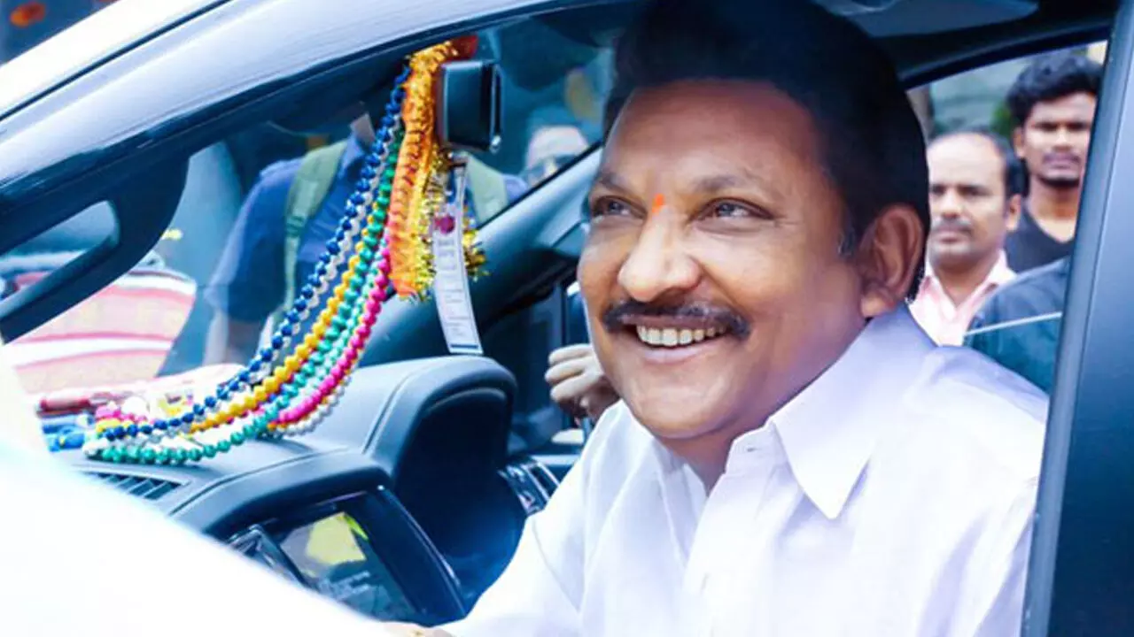 Grandhi Srinivas Resign: వైసీపీకి షాకుల మీద షాకులు Grandhi Srinivas Resign: వైసీపీకి షాకుల మీద షాకులు