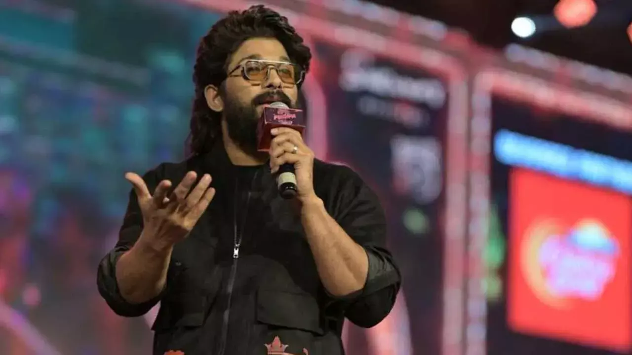 Bigg Boss 8 Grand Finale : బిగ్బాస్-8 గ్రాండ్ ఫినాలేకు అల్లు అర్జున్? Bigg Boss 8 Grand Finale : బిగ్బాస్-8 గ్రాండ్ ఫినాలేకు అల్లు అర్జున్?