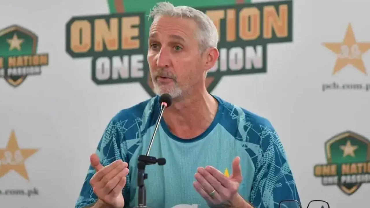 Pakistan Cricket Coach : పాకిస్థాన్ క్రికెట్ టెస్ట్ జట్టు కోచ్ రాజీనామా Pakistan Cricket Coach : పాకిస్థాన్ క్రికెట్ టెస్ట్ జట్టు కోచ్ రాజీనామా