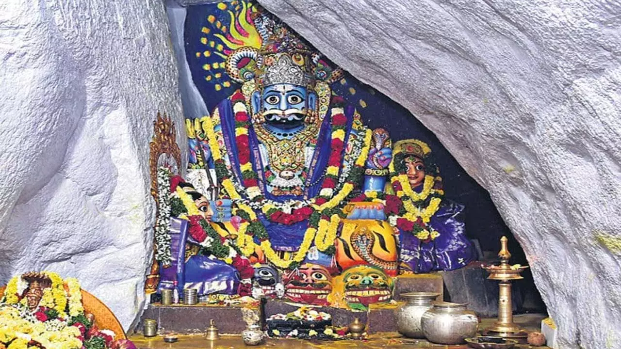 Komuravelli Mallanna : డిసెంబర్ 29న కొమురవెల్లి మల్లన్న కళ్యాణం Komuravelli Mallanna : డిసెంబర్ 29న కొమురవెల్లి మల్లన్న కళ్యాణం