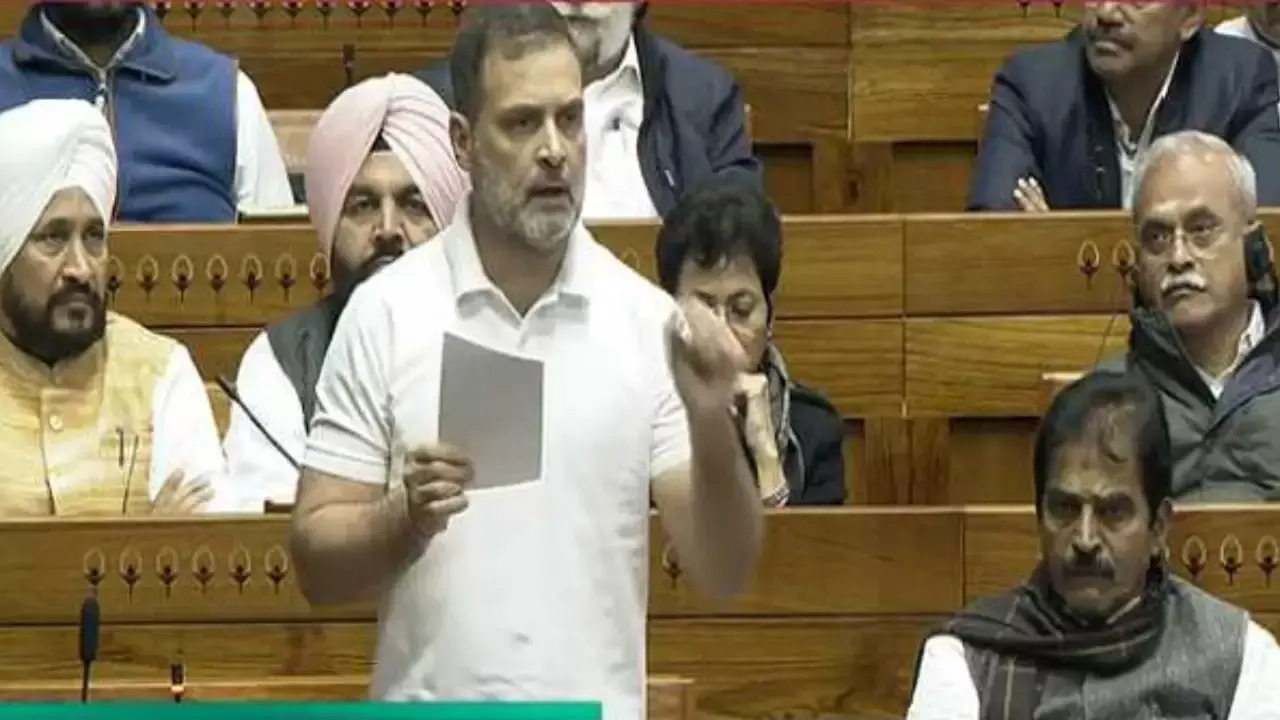 Rahul Gandhi : అగ్ని వీర్ యువత బొటన వేలు తెంచారు Rahul Gandhi : అగ్ని వీర్ యువత బొటన వేలు తెంచారు
