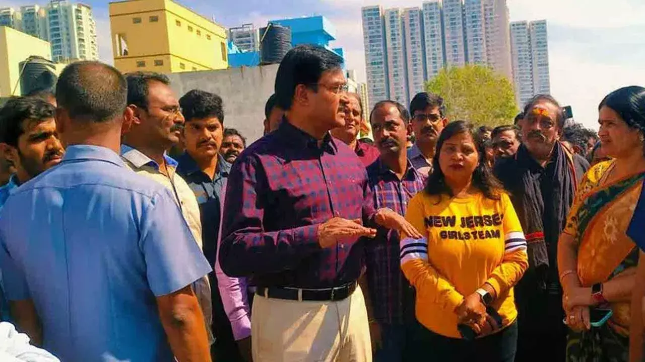 Commissioner Ranganath :   హైడ్రా కూల్చివేతలపై కమిషనర్ రంగనాథ్ కీలక వ్యాఖ్యలు Commissioner Ranganath :   హైడ్రా కూల్చివేతలపై కమిషనర్ రంగనాథ్ కీలక వ్యాఖ్యలు