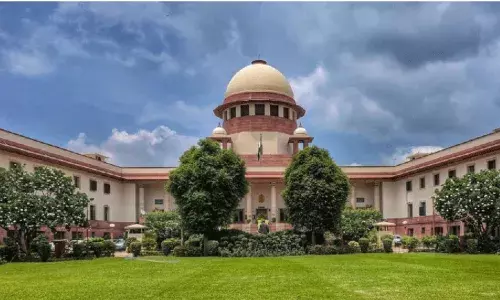 విడాకులు తీసుకున్న భార్య మాజీ భర్త నుంచి శాశ్వత భరణం కోరకూడదు: సుప్రీం విడాకులు తీసుకున్న భార్య మాజీ భర్త నుంచి శాశ్వత భరణం కోరకూడదు: సుప్రీం