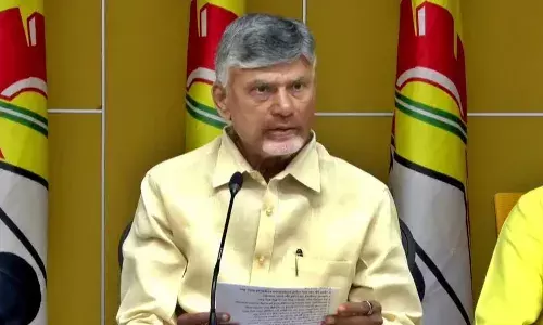 CBN: భూమి కబ్జా చేస్తే తాటా తీస్తాం: చంద్రబాబు CBN: భూమి కబ్జా చేస్తే తాటా తీస్తాం: చంద్రబాబు
