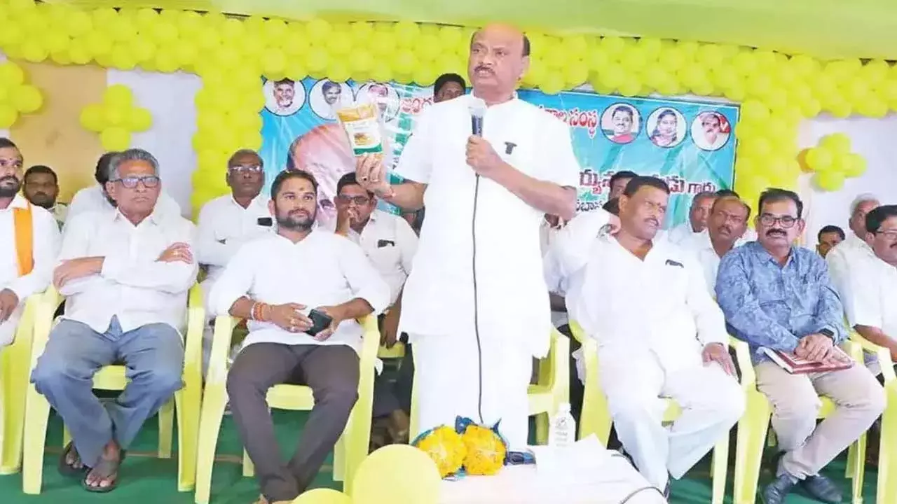 AP : దొంగ పెన్షన్లు అంటూ స్పీకర్ సంచలన వ్యాఖ్యలు