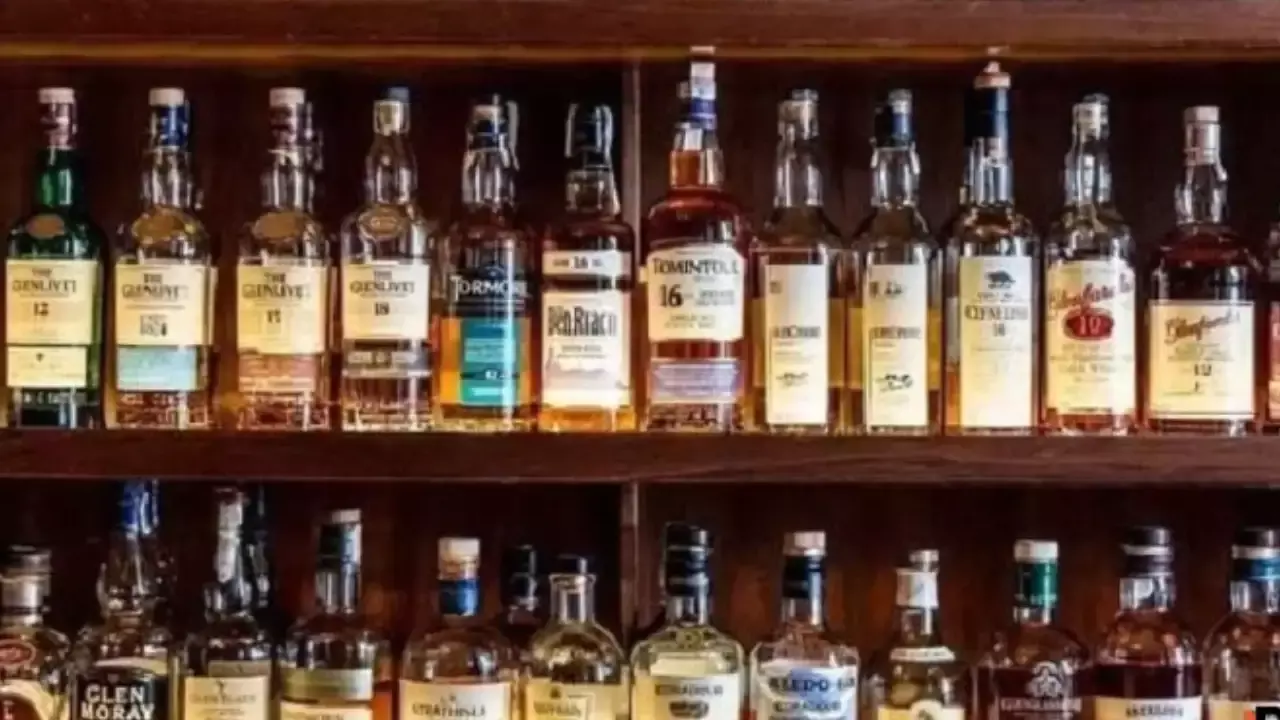 Andhra Pradesh : ఏపీలో భారీగా తగ్గిన మద్యం ధరలు Andhra Pradesh : ఏపీలో భారీగా తగ్గిన మద్యం ధరలు