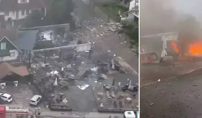 Brazil Plane Crash: ఇళ్లను ఢీకొట్టి కూలిపోయిన విమానం.. Brazil Plane Crash: ఇళ్లను ఢీకొట్టి కూలిపోయిన విమానం..