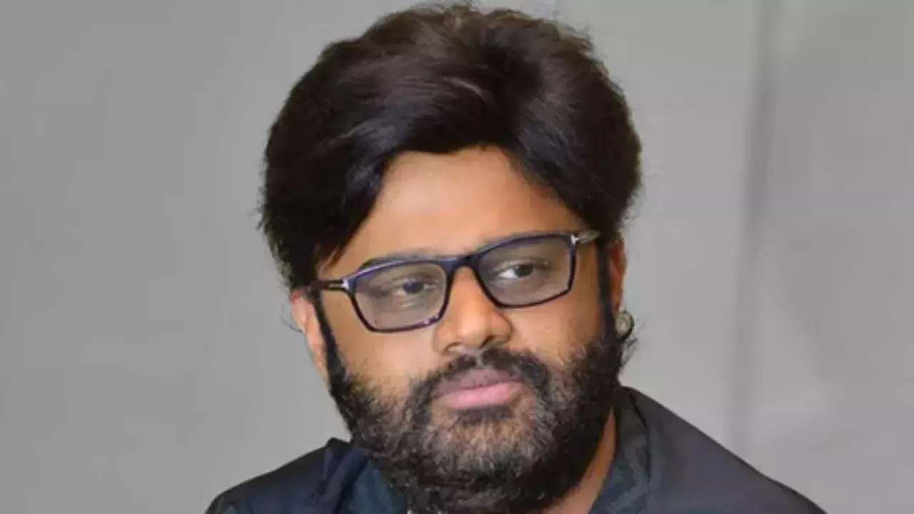 Nagavanshi :  పెయిడ్ ప్రీమియర్స్ పై నిర్మాత నాగవంశీ కీలక వ్యాఖ్యలు Nagavanshi :  పెయిడ్ ప్రీమియర్స్ పై నిర్మాత నాగవంశీ కీలక వ్యాఖ్యలు