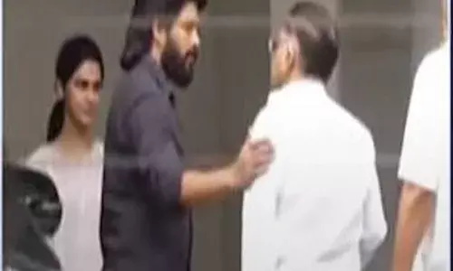 ALLU ARJUN: పోలీసు విచారణకు హాజరైన అల్లు అర్జున్ ALLU ARJUN: పోలీసు విచారణకు హాజరైన అల్లు అర్జున్
