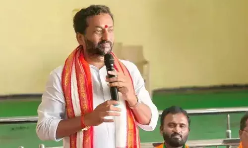 BJP: అల్లు అర్జున్ కేసు చాలా చిన్నది: బీజేపీ ఎంపీ BJP: అల్లు అర్జున్ కేసు చాలా చిన్నది: బీజేపీ ఎంపీ