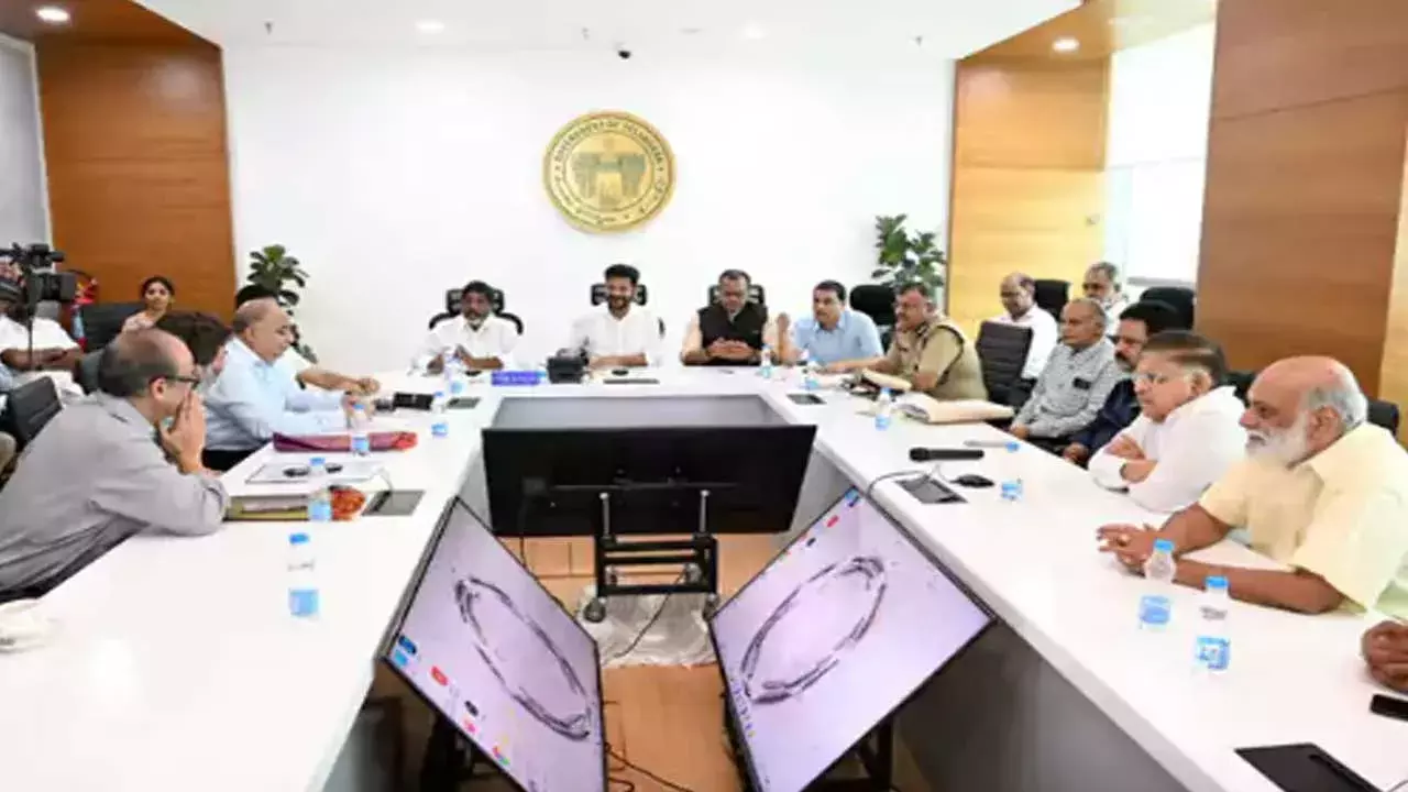 Film Industry Leaders : సినీ ప్రముఖుల ముందు ప్రభుత్వ ప్రతిపాదనలు ఇవేనా?