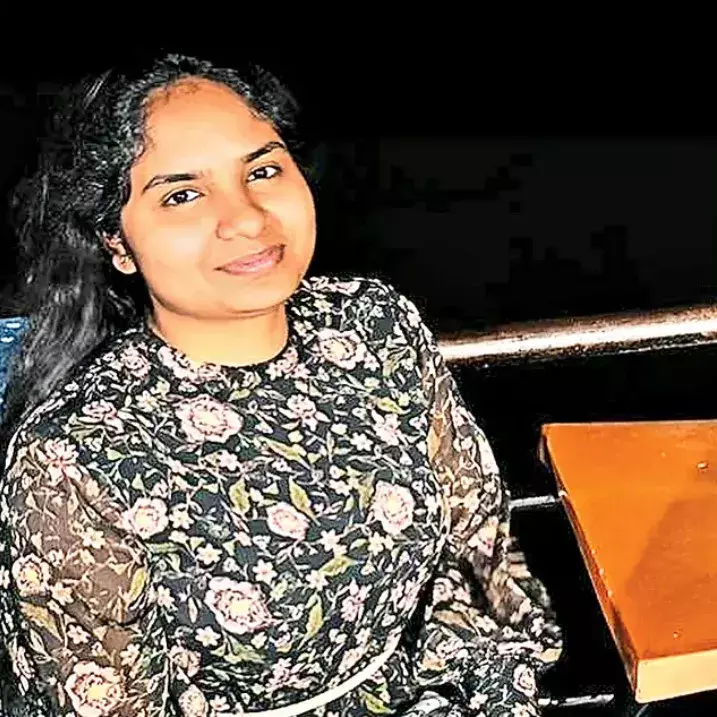 SUCIDE: పరిశోధక విద్యార్థి బలవన్మరణం