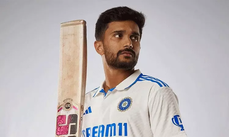 మెల్బోర్న్ క్రికెట్ గ్రౌండ్లో ఆల్రౌండర్ గా మెరిసిన నితిష్ కుమార్ రెడ్డి.. ఫలించిన తండ్రి కష్టం మెల్బోర్న్ క్రికెట్ గ్రౌండ్లో ఆల్రౌండర్ గా మెరిసిన నితిష్ కుమార్ రెడ్డి.. ఫలించిన తండ్రి కష్టం
