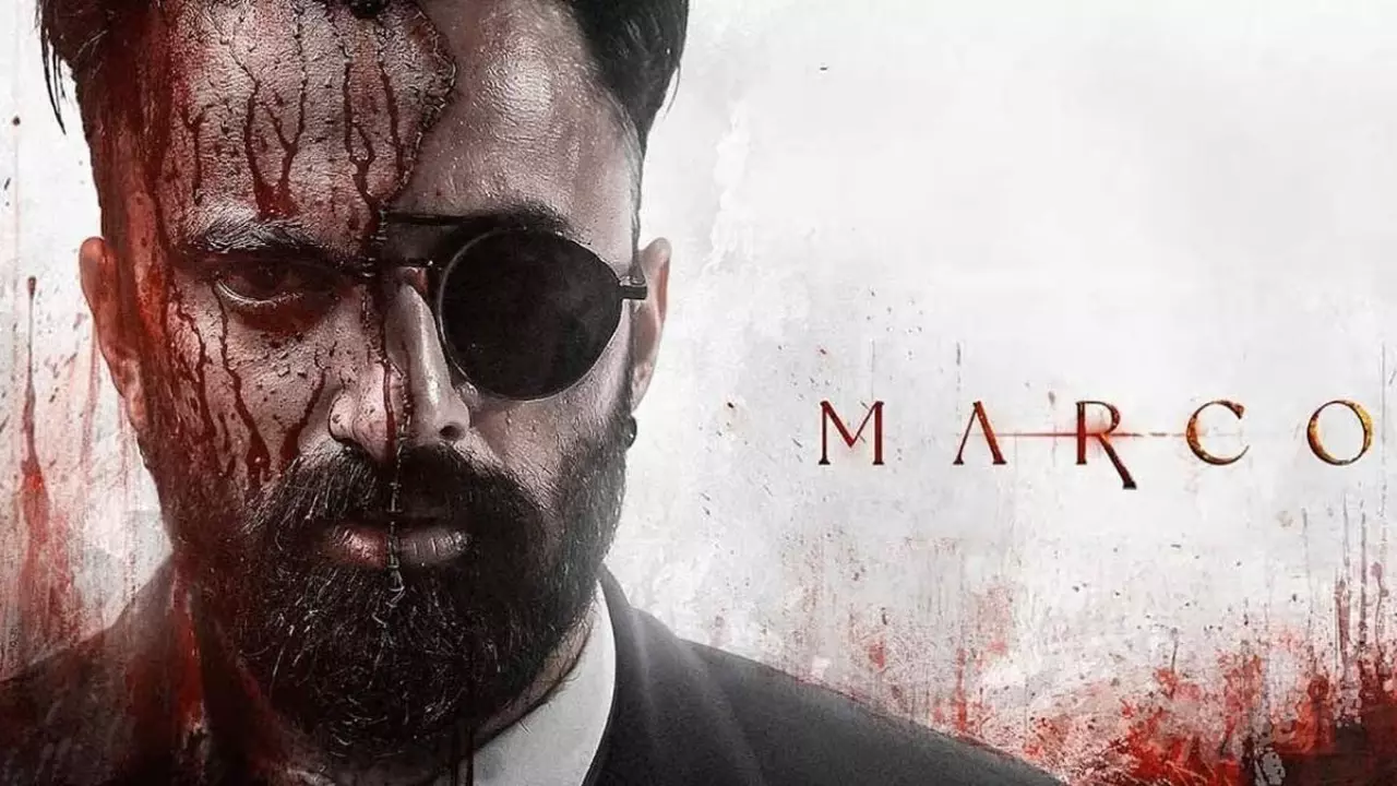 Marco Trailer : వాడు యుద్ధాన్నిడిక్లేర్ చేశాడు.. మార్కో తెలుగు ట్రైలర్ Marco Trailer : వాడు యుద్ధాన్నిడిక్లేర్ చేశాడు.. మార్కో తెలుగు ట్రైలర్