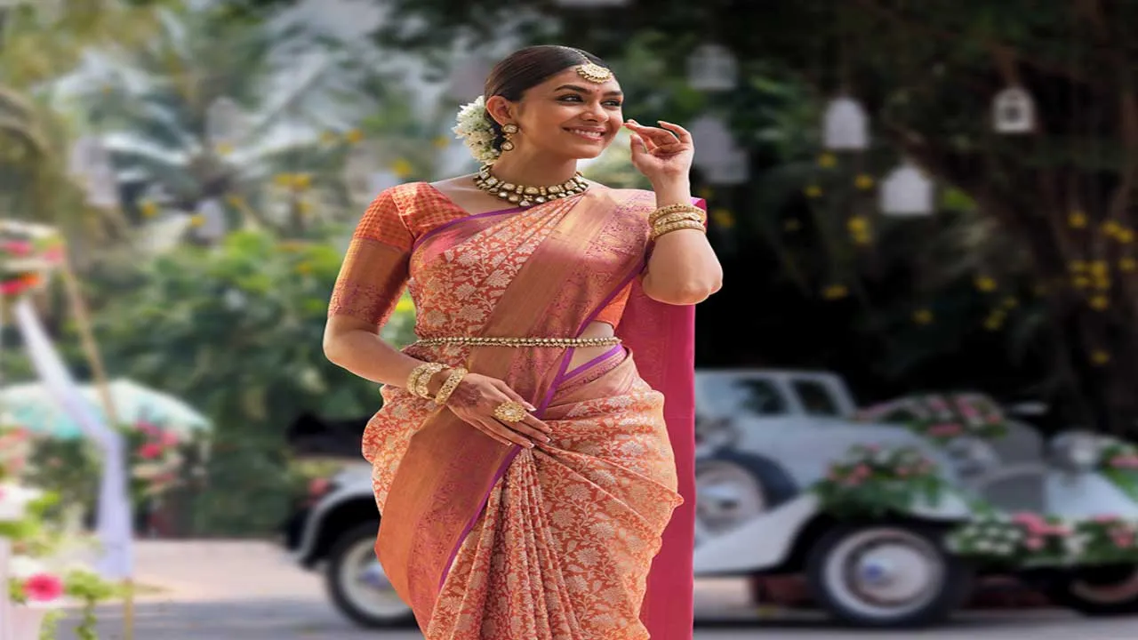 Actor Mrunal Thakur : మృణాల్ మెరుపుల్ Actor Mrunal Thakur : మృణాల్ మెరుపుల్